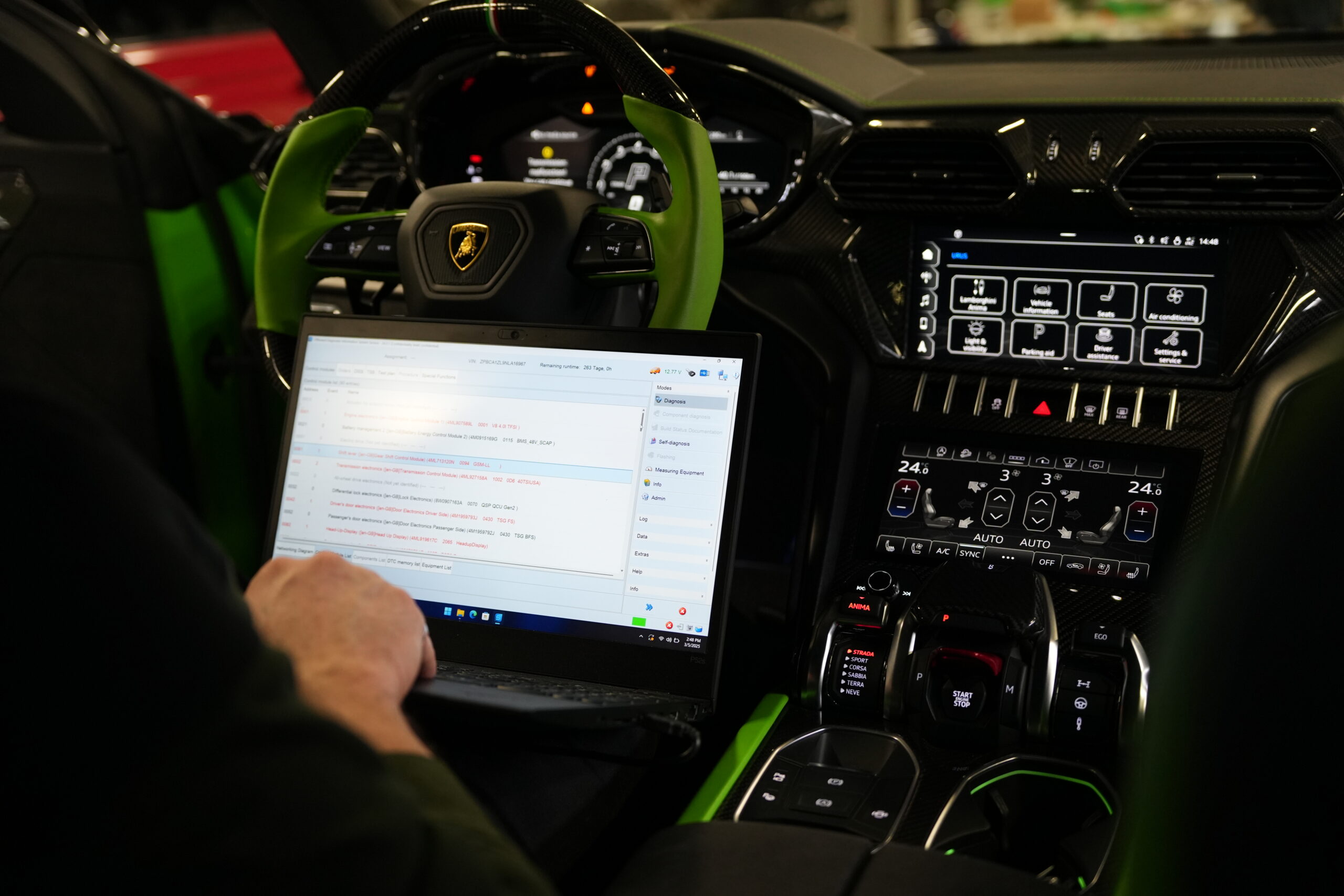 LamborghiniProgramming-ECU-Programming-KeyProgramming